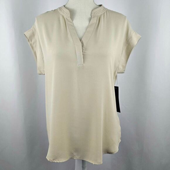 Cynthia Steffe Women's Beige V-Neck Short Sleeve Chiffon Blouse Size Small - Picture 1 of 13
